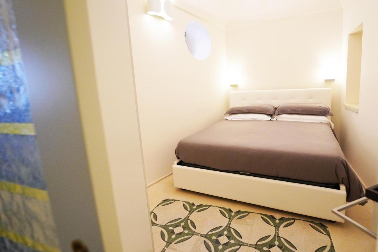 Santa Cesarea Residence Casa Vacanze - La Vetta Del Sasso Barisano 마테라 외부 사진